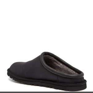 UGG Shoes - Ugg classic Men’s Clogs NEW! Black UGG Shoes - Ugg classic Men’s Clogs NEW! Black